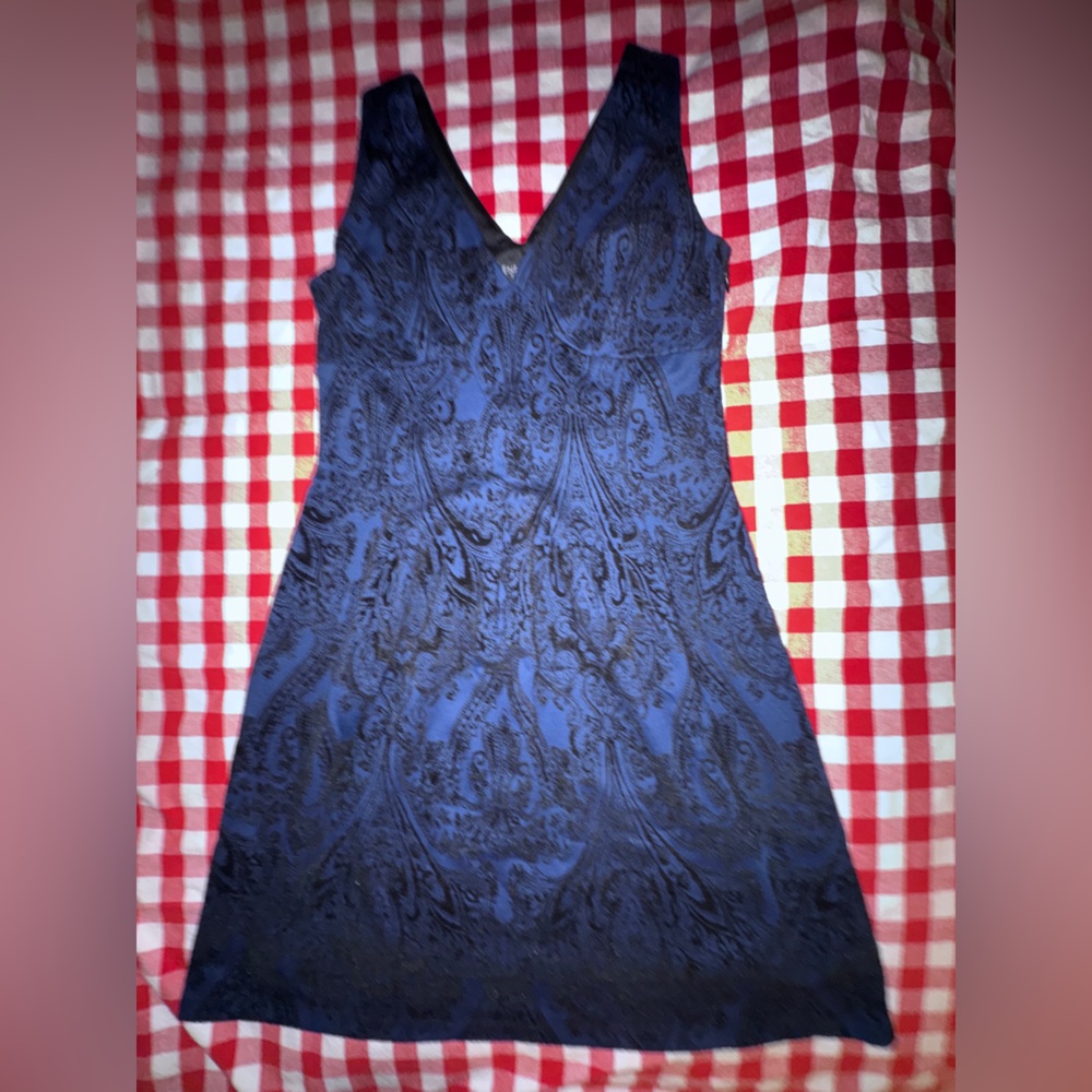 Enfocus Studio Black and blue velvet filigree pattern